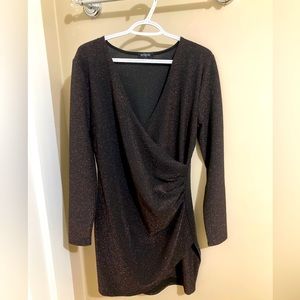 3/20$ 🛍️ Holiday dress